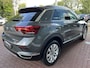 Volkswagen T-Roc 1.5 TSI Sport / Panorama dak / 17 Inch / DSG / 150PK / Stoelverwarming / side Assist