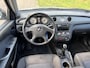 Mitsubishi Outlander 2.0 Comfort Airco Electric pakket LMV 16" ABS Getint glas Dakrails Trekhaak Dealeronderhoud Nieuwe Apk!