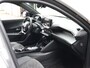 Peugeot 2008 130pk GT | LEER/Alcantara | Massagestoelen | Camera | Navigatie | Dodehoekdetectie | AUTOMAAT