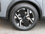 Peugeot 2008 130pk GT | LEER/Alcantara | Massagestoelen | Camera | Navigatie | Dodehoekdetectie | AUTOMAAT