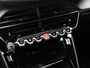 Peugeot 2008 130pk GT | LEER/Alcantara | Massagestoelen | Camera | Navigatie | Dodehoekdetectie | AUTOMAAT