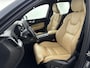 Volvo XC60 2.0 T5 Momentum Pro | Panorama dak | Apple Carplay/Android Auto | Camera | Parkeersensoren | Stoelverwarming | Navigatie | Trekhaak |