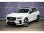 Volvo XC60 2.0 T6 Plug-in hybrid AWD Ultimate Dark | Luchtvering | Trekhaak | Head-up display | Bowers & Wilkins | Panoramisch schuif-/kantel dak | Adaptive cruise control | BLIS | Stoel/Stuurverwarming |