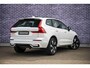 Volvo XC60 2.0 T6 Plug-in hybrid AWD Ultimate Dark | Luchtvering | Trekhaak | Head-up display | Bowers & Wilkins | Panoramisch schuif-/kantel dak | Adaptive cruise control | BLIS | Stoel/Stuurverwarming |