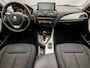 BMW 1-Serie 116i Sportline Automaat (APPLE CARPLAY, CAMERA, 4 CILINDER, XENON, SPORTSTOELEN, PARKEERSENSOREN, CRUISE, NIEUWE APK, NIEUWSTAAT)