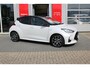 Toyota Yaris 1.5 Hybrid Executive Limited Bi-Tone met trekhaak!