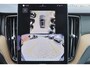 Volvo XC60 T8 Recharge AWD Ultra Dark - LONG RANGE - Panorama/schuifdak - IntelliSafe Assist & Surround - 360º Camera - Harman/Kardon audio - Adaptieve LED koplampen - Verwarmde voorstoelen, stuur & achterbank - Parkeersensoren voor & achter - Elektr. bedienb. voorstoelen met geheugen - Head up display - Draadloze tel. lader - Extra getint glas - 20' LMV