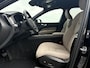 Volvo XC60 2.0 T6 Plug-in hybrid AWD Essential | Climate pack | Driver Assist | Getint glas | 19" lichtmetaal velgen met all-season| Lage Fiscale Waarde!!