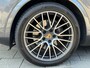 Porsche Cayenne 3.0 E-Hybrid SPORT - Panorama dak I Sport pakket I Leer I Airco I 21"Sport velgen I Black Trim I Nacht camera