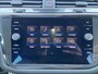 Volkswagen Tiguan 1.4 TSI eHybrid R-Line Business+ / Panoramadak / 19" LMV / IQ LED Matrix / Navi / Camera / Keyless /  APP.Connect / Stuur en Stoelverwarming / Dode Hoek