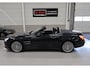 Mercedes-Benz SL 350 Cabrio Panoramadak H&K Leer Nekverwarming Camera 19 inch Massage Stoelverkoeling Sportstoelen Nieuwstaat Dealer onderhouden PDC