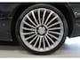 Mercedes-Benz SL 350 Cabrio Panoramadak H&K Leer Nekverwarming Camera 19 inch Massage Stoelverkoeling Sportstoelen Nieuwstaat Dealer onderhouden PDC