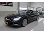 Mercedes-Benz SL 350 Cabrio Panoramadak H&K Leer Nekverwarming Camera 19 inch Massage Stoelverkoeling Sportstoelen Nieuwstaat Dealer onderhouden PDC