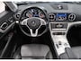 Mercedes-Benz SL 350 Cabrio Panoramadak H&K Leer Nekverwarming Camera 19 inch Massage Stoelverkoeling Sportstoelen Nieuwstaat Dealer onderhouden PDC