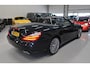 Mercedes-Benz SL 350 Cabrio Panoramadak H&K Leer Nekverwarming Camera 19 inch Massage Stoelverkoeling Sportstoelen Nieuwstaat Dealer onderhouden PDC