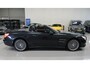 Mercedes-Benz SL 350 Cabrio Panoramadak H&K Leer Nekverwarming Camera 19 inch Massage Stoelverkoeling Sportstoelen Nieuwstaat Dealer onderhouden PDC