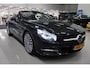 Mercedes-Benz SL 350 Cabrio Panoramadak H&K Leer Nekverwarming Camera 19 inch Massage Stoelverkoeling Sportstoelen Nieuwstaat Dealer onderhouden PDC