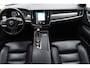 Volvo V90 T4 190PK Automaat Business Luxury+ / Adaptive Cruise control / Elektrisch Panoramadak / Trekhaak / Stoelverwarming voor+achter / Achteruitrijcamera / Elek. stoelen / Geheugen bestuurdersstoel