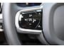 Volvo S60 Recharge T6 AWD Ultimate Bright - Panorama/schuifdak - IntelliSafe Assist & Surround - 360º Camera - Adaptieve LED koplampen - Verwarmde voorstoelen, stuur & achterbank - Parkeersensoren voor & achter - Elektr. bedienb. voorstoelen met geheugen - Head up display - Elektr. inklapbare trekhaak - 19' LMV