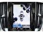 Volvo S60 Recharge T6 AWD Ultimate Bright - Panorama/schuifdak - IntelliSafe Assist & Surround - 360º Camera - Adaptieve LED koplampen - Verwarmde voorstoelen, stuur & achterbank - Parkeersensoren voor & achter - Elektr. bedienb. voorstoelen met geheugen - Head up display - Elektr. inklapbare trekhaak - 19' LMV