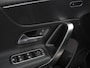 Mercedes-Benz A-klasse 200 Progressive | Navigatie | Climate Control | Lane Assist | Camera | Trekhaak | DAB | LED | Verkeersbord Herkenning |