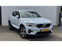 Volvo XC40 B3 | Pixel LED | Verw.stuurwiel/stoelen | Elek.verstel.voorstoelen