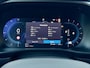 Volvo XC40 B3 | Pixel LED | Verw.stuurwiel/stoelen | Elek.verstel.voorstoelen