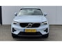 Volvo XC40 B3 | Pixel LED | Verw.stuurwiel/stoelen | Elek.verstel.voorstoelen