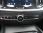 Volvo V60 2.0 B3 Core - RIJKLAARPRIJS - All seasonbanden - DAB+ - Achteruitrijcamera - Keyless Entry & GO - Stoel- en Stuurverwarming