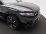 Volkswagen Touareg 3.0 TSi eHybrid 463 Pk 4MOTION R-Line | 360° Camera | Full LED | Trekhaak | Panoramadak | DynAudio | Head-Up | Digitaal Dashboard | 22 Inch