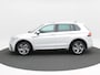 Volkswagen Tiguan 1.4 TSi 245 Pk Automaat eHybrid R-Line Business+ | Adaptive Cruise | 360° Camera | Panorama Dak | Carplay | Full LED | Stoel en Stuur Verwarming | Digitaal Dashboard | 19 Inch | 18.051 Km!!