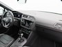 Volkswagen Tiguan 1.4 TSi 245 Pk Automaat eHybrid R-Line Business+ | Adaptive Cruise | 360° Camera | Panorama Dak | Carplay | Full LED | Stoel en Stuur Verwarming | Digitaal Dashboard | 19 Inch | 18.051 Km!!