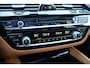 BMW 5-Serie Touring 530i xDrive Executive + PANO / ADAPTIEVE DEMPING / CAMERA / DODEHOEKDETECTIE / DEALER ONDERHOUDEN