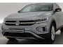 Volkswagen T-Roc 1.5 TSI Style DSG | Navi | Afn. Trekhaak | IQ Light | Massage | Adapt. Cruise | Apple CarPlay