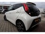Toyota Aygo 1.0 VVT-i x-joy Automaat Camera/Apple/ClimateControl/LM velgen