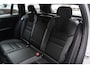 Volvo V60 T6 Recharge AWD Plus Dark | Panoramadak | 360 Camera | Keyless Entry | Panodak | Adaptieve Cruise + Pilot Assist | Elek. Trekhaak | Google | Stoel & Stuurverwarming | Elek. Stoelen + Geheugen