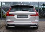 Volvo V60 T6 Recharge AWD Plus Dark | Panoramadak | 360 Camera | Keyless Entry | Panodak | Adaptieve Cruise + Pilot Assist | Elek. Trekhaak | Google | Stoel & Stuurverwarming | Elek. Stoelen + Geheugen