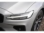 Volvo V60 T6 Recharge AWD Plus Dark | Panoramadak | 360 Camera | Keyless Entry | Panodak | Adaptieve Cruise + Pilot Assist | Elek. Trekhaak | Google | Stoel & Stuurverwarming | Elek. Stoelen + Geheugen