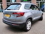 Skoda Karoq 1.0 TSI Business Edition 17Inch LMV - Parkeersensoren V+A - Getinte ruiten - NL auto