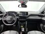 Peugeot e-208 EV Allure Pack 50 kWh 136pk | Accu SOH 99,9% | Lage kilometerstand! | Navigatie via Apple Carplay / Android Auto | Achteruitrijcamera | 3D Cockpit | Climate Control | Cruise Control | Parkeersensoren | Stof/kunstleder | Keyless start | DAB+ radio | Led koplampen | Donker getint glas | 16" lichtmetalen velgen |