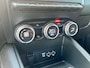 Renault Captur 1.3 Mild Hybrid 140 EDC R.S. Line | Automaat | Intelligent Adaptive Cruise | Stuurverwarming | Dodehoek | Camera + Sensoren | Climate Control | Navigatie | Reservewiel | Apple CarPlay/Android Auto