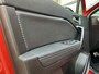 Renault Captur 1.3 Mild Hybrid 140 EDC R.S. Line | Automaat | Intelligent Adaptive Cruise | Stuurverwarming | Dodehoek | Camera + Sensoren | Climate Control | Navigatie | Reservewiel | Apple CarPlay/Android Auto