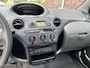 Toyota Yaris 1.0-16V VVT-i Terra