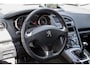 Peugeot 5008 1.2 PureTech Style 5p. Full map navigatie/ Cruise control/ Climate control/ Tel. bluetooth