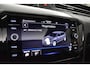 Volkswagen Passat GTE Head-up Disp Pano 360°Cam eLTrekh+aKlep Memo-seats Dhoek Det