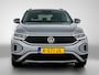 Volkswagen T-Roc 1.5 TSI Life | 150 PK | Automaat | Digital Cockpit | Airco | Park Assist | App Connect (Carplay) | All Season Banden | Navi by Shop | Park Assist
