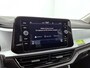 Volkswagen T-Roc 1.5 TSI Life | 150 PK | Automaat | Digital Cockpit | Airco | Park Assist | App Connect (Carplay) | All Season Banden | Navi by Shop | Park Assist