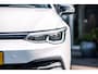Volkswagen Golf 1.5 eTSI Style R-Line Automaat I Panoramadak I Distributie vervangen I Adaptive Cruise I Stuur & stoelverwarming