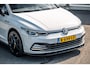 Volkswagen Golf 1.5 eTSI Style R-Line Automaat I Panoramadak I Distributie vervangen I Adaptive Cruise I Stuur & stoelverwarming