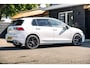 Volkswagen Golf 1.5 eTSI Style R-Line Automaat I Panoramadak I Distributie vervangen I Adaptive Cruise I Stuur & stoelverwarming